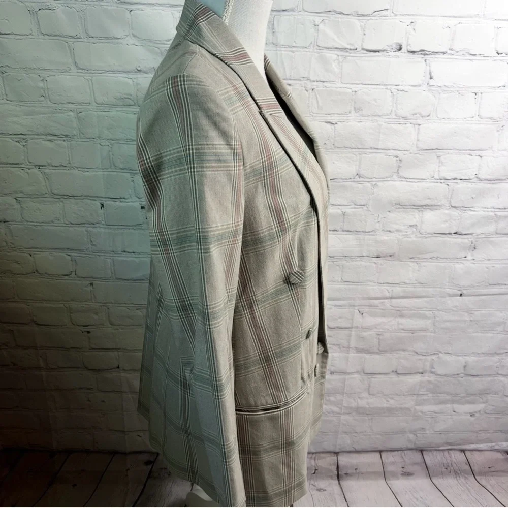 CABI Plaid Sleuth 90’s Style Boxy Blazer 8